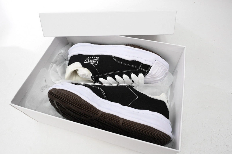 MMY Sneaker  0044