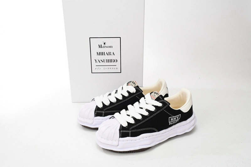MMY Sneaker  0044