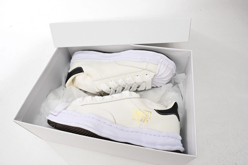 MMY Sneaker  0047