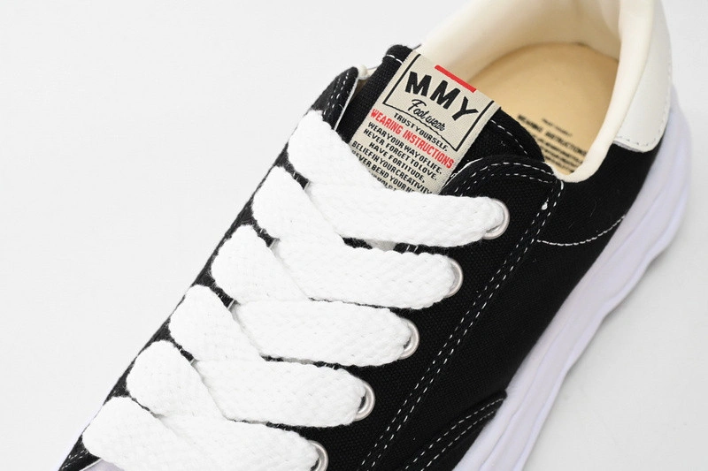 MMY Sneaker  0048