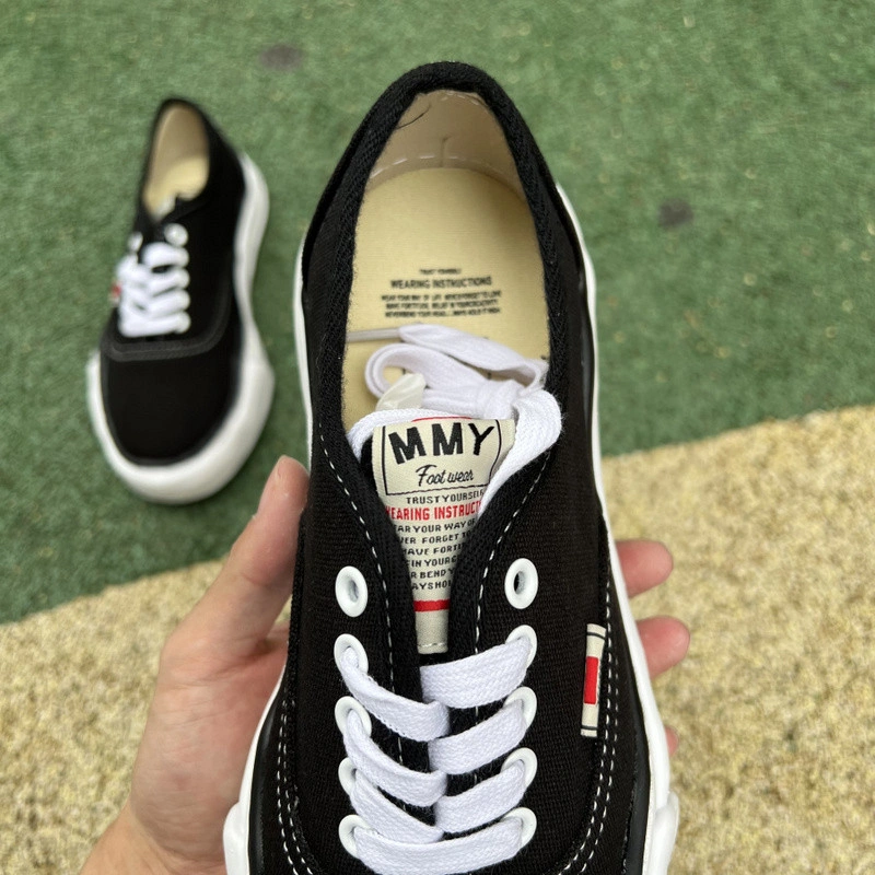 MMY Sneaker  0057