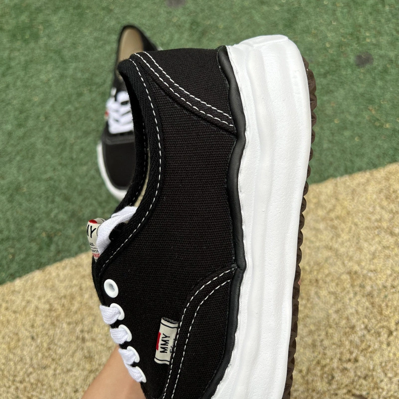 MMY Sneaker  0057