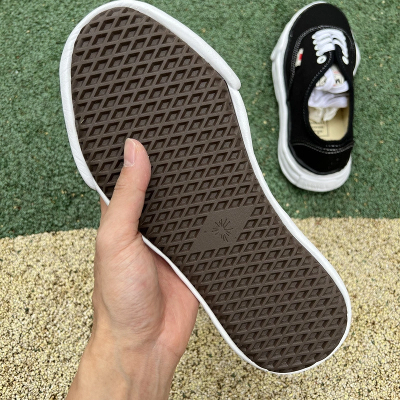 MMY Sneaker  0057