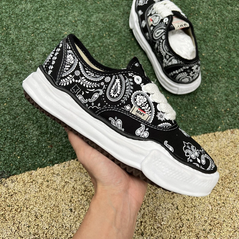 MMY Sneaker  0059