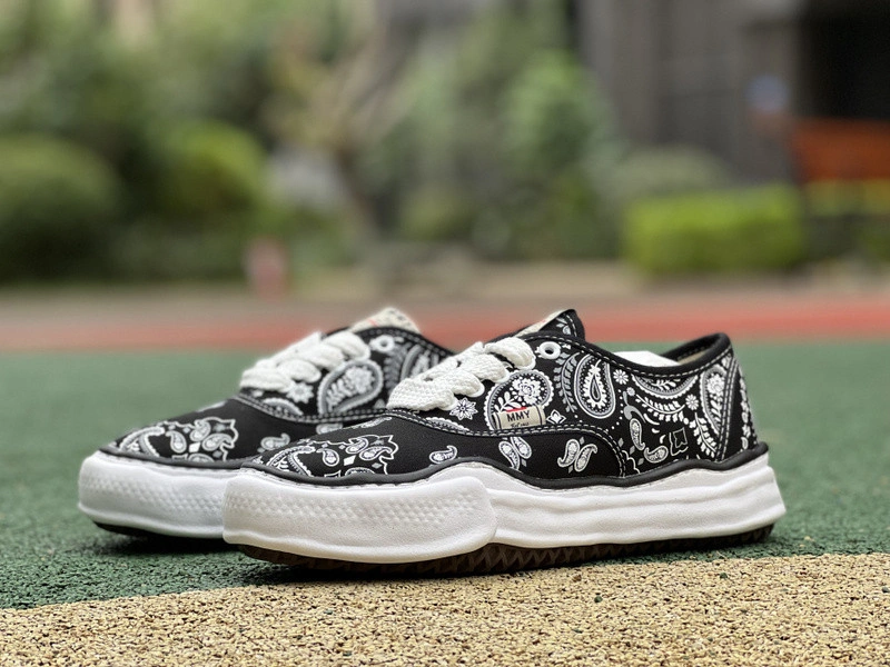MMY Sneaker  0059