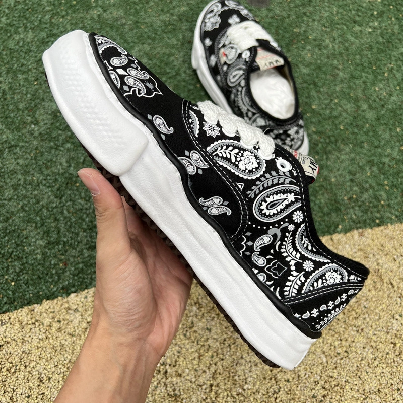 MMY Sneaker  0059