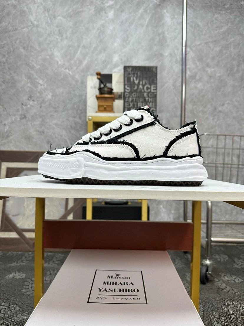 MMY Sneaker  0069