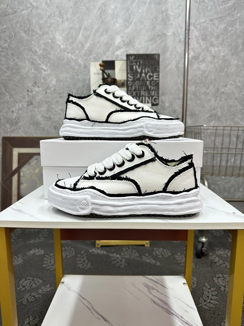 MMY Sneaker  0069