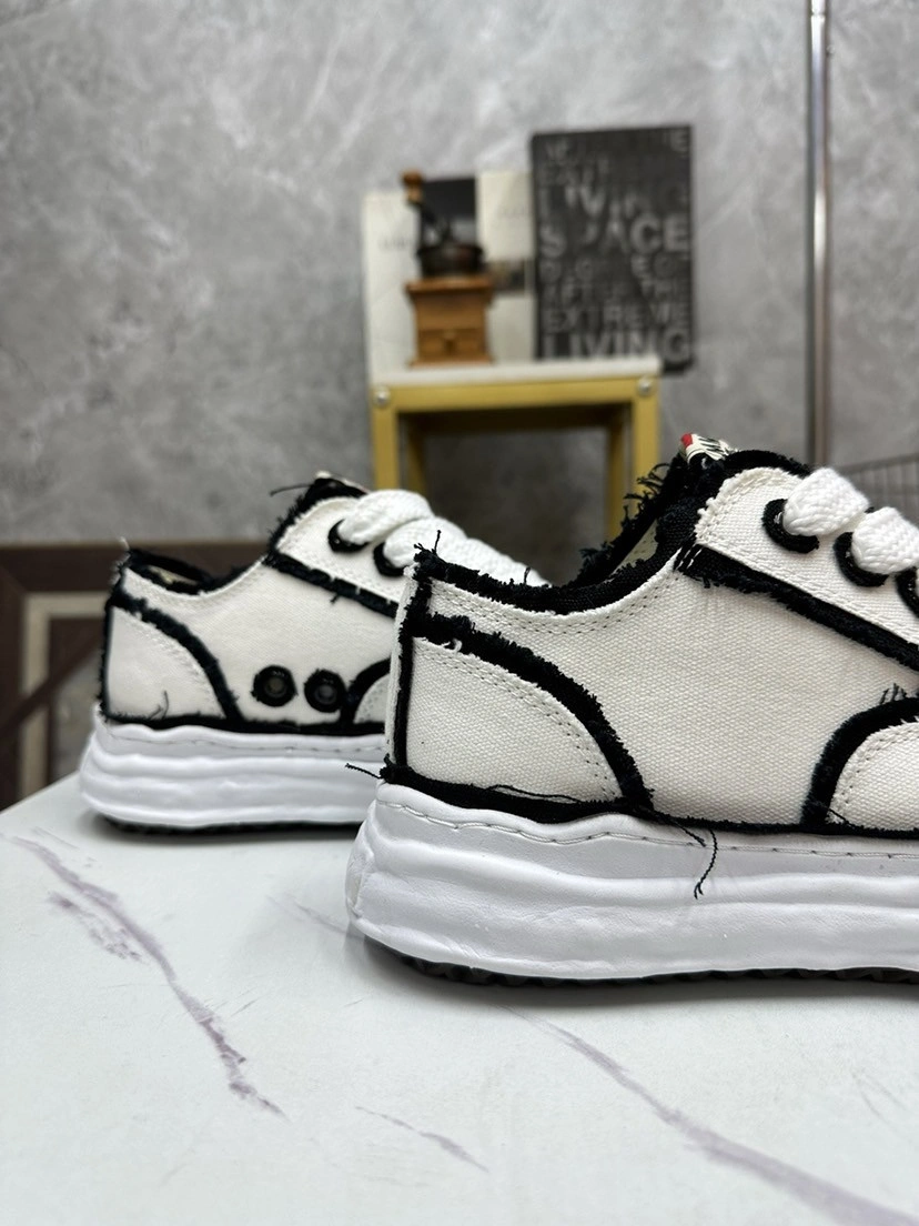 MMY Sneaker  0069