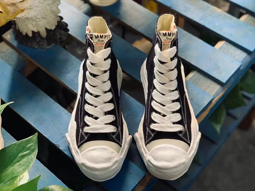 MMY Sneaker  0082