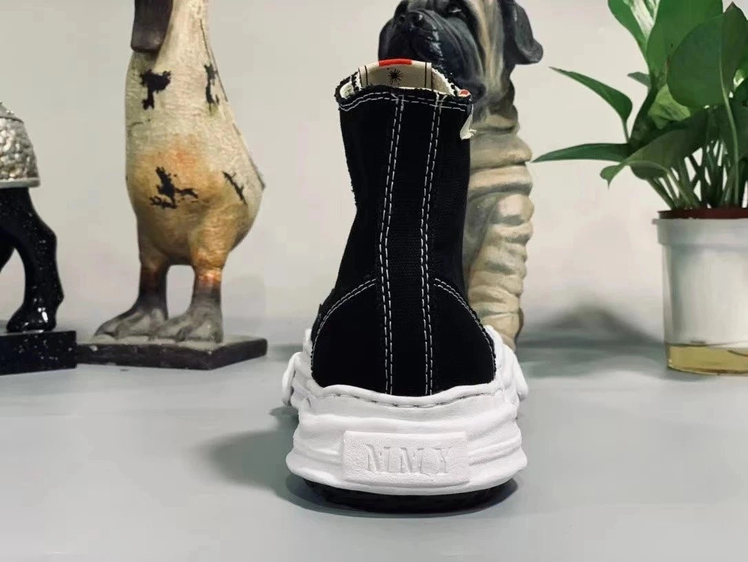 MMY Sneaker  0082