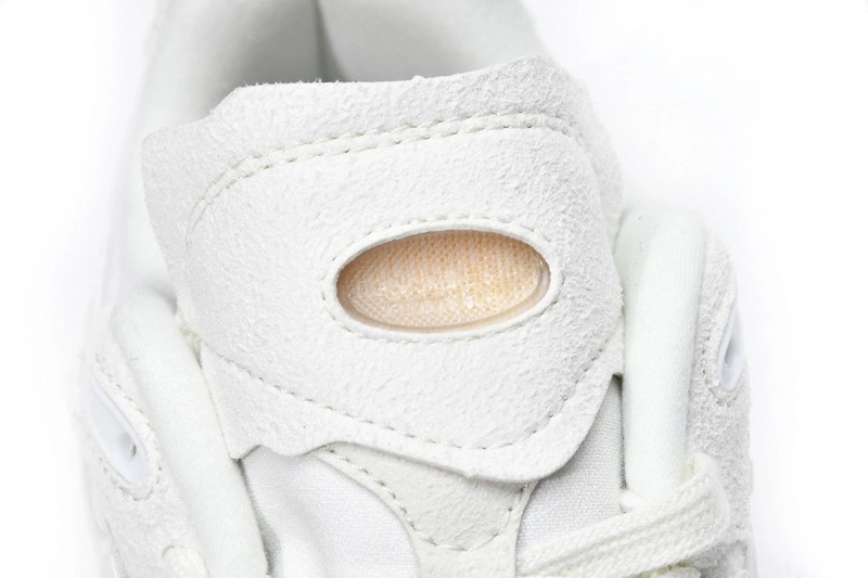 NEW BALANCE 2002R PROTECTION PACK SEA SALT M2002RDC
