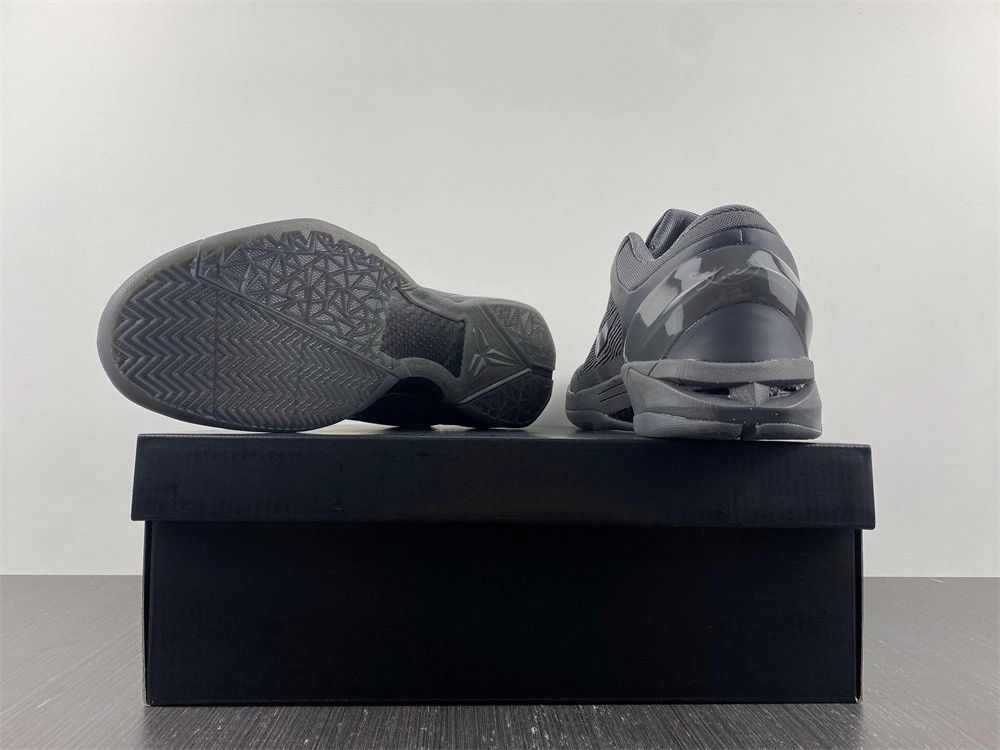 NIKE  Zoom Kobe 7 'Fade To Black'  869460 442