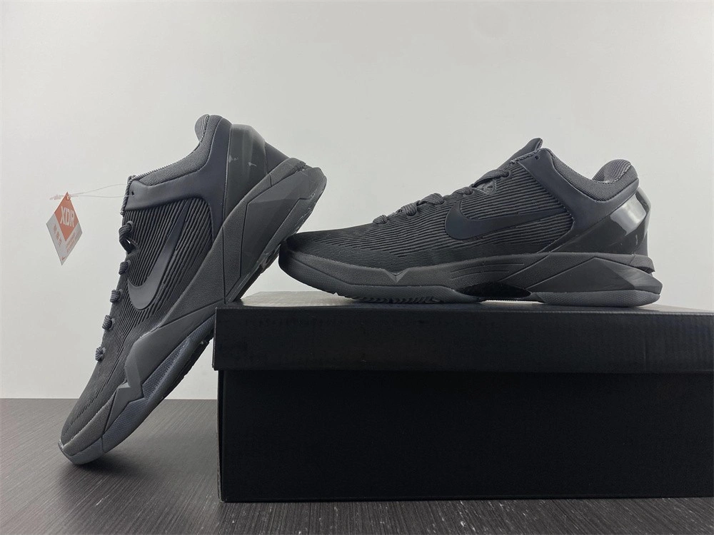 NIKE  Zoom Kobe 7 'Fade To Black'  869460 442