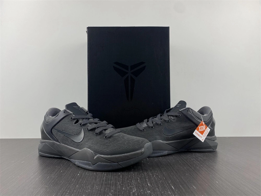 NIKE  Zoom Kobe 7 'Fade To Black'  869460 442