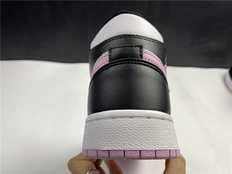 NIKE AIR JORDAN1 Mid GS AJ1   555112-103
