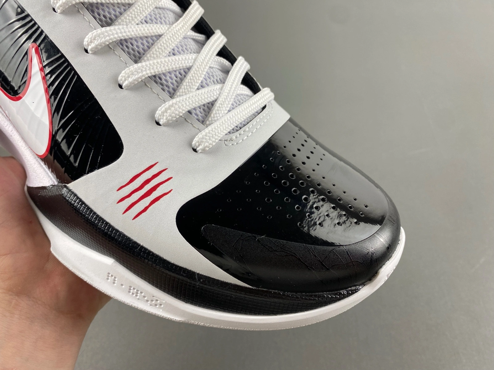NIKE KOBE 5 PROTRO ALTERNATE BRUCE LEE CD4991-101