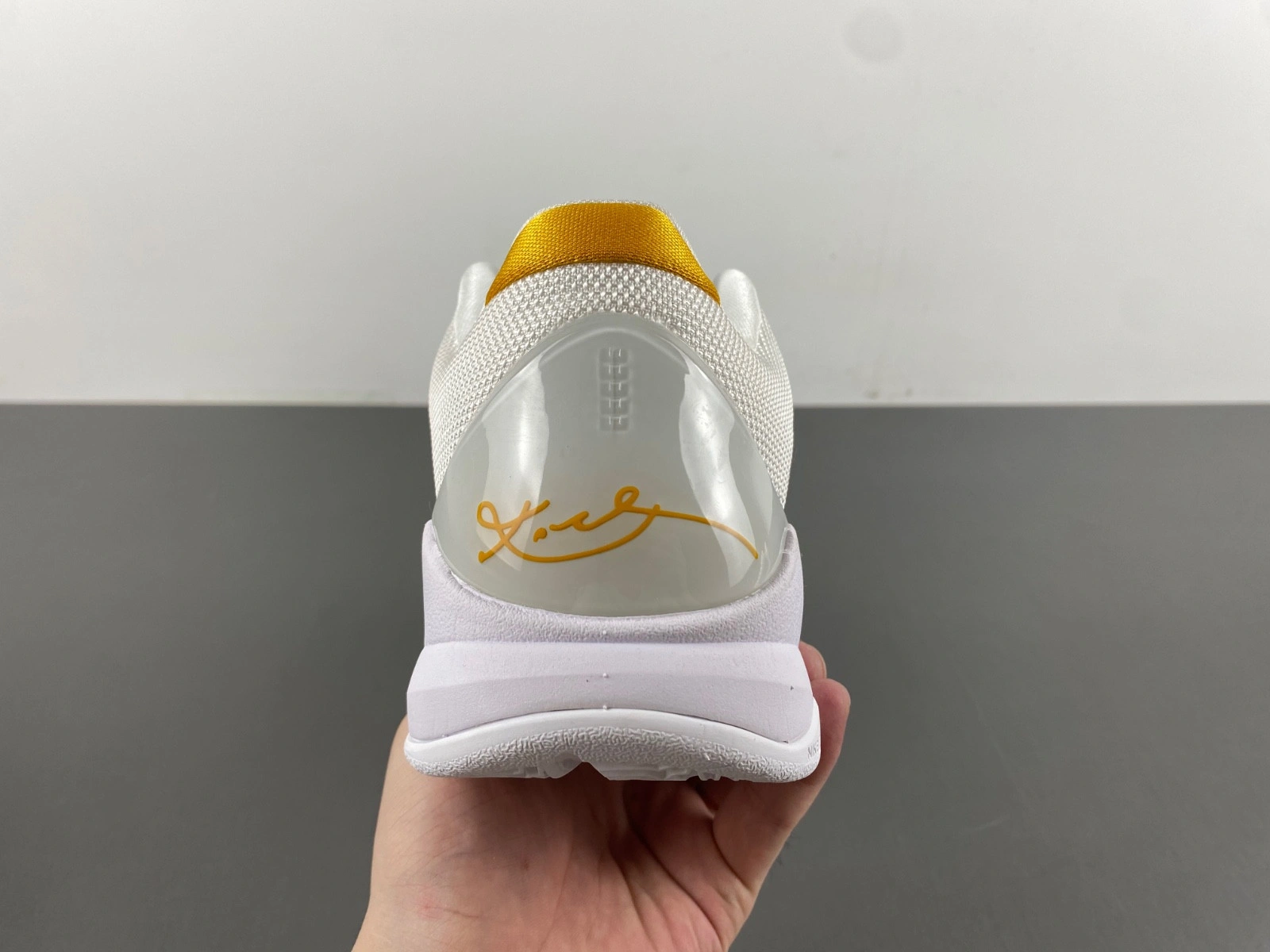 NIKE KOBE 5 PROTRO ALTERNATE BRUCE LEE CD4991-101