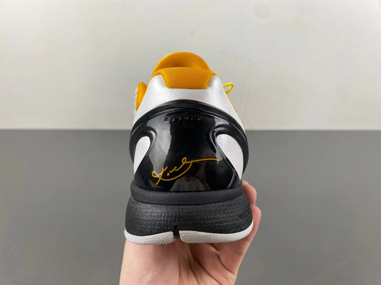 NIKE KOBE 6 PROTRO PLAYOFF PACK WHITE DEL SOL CW2190-100