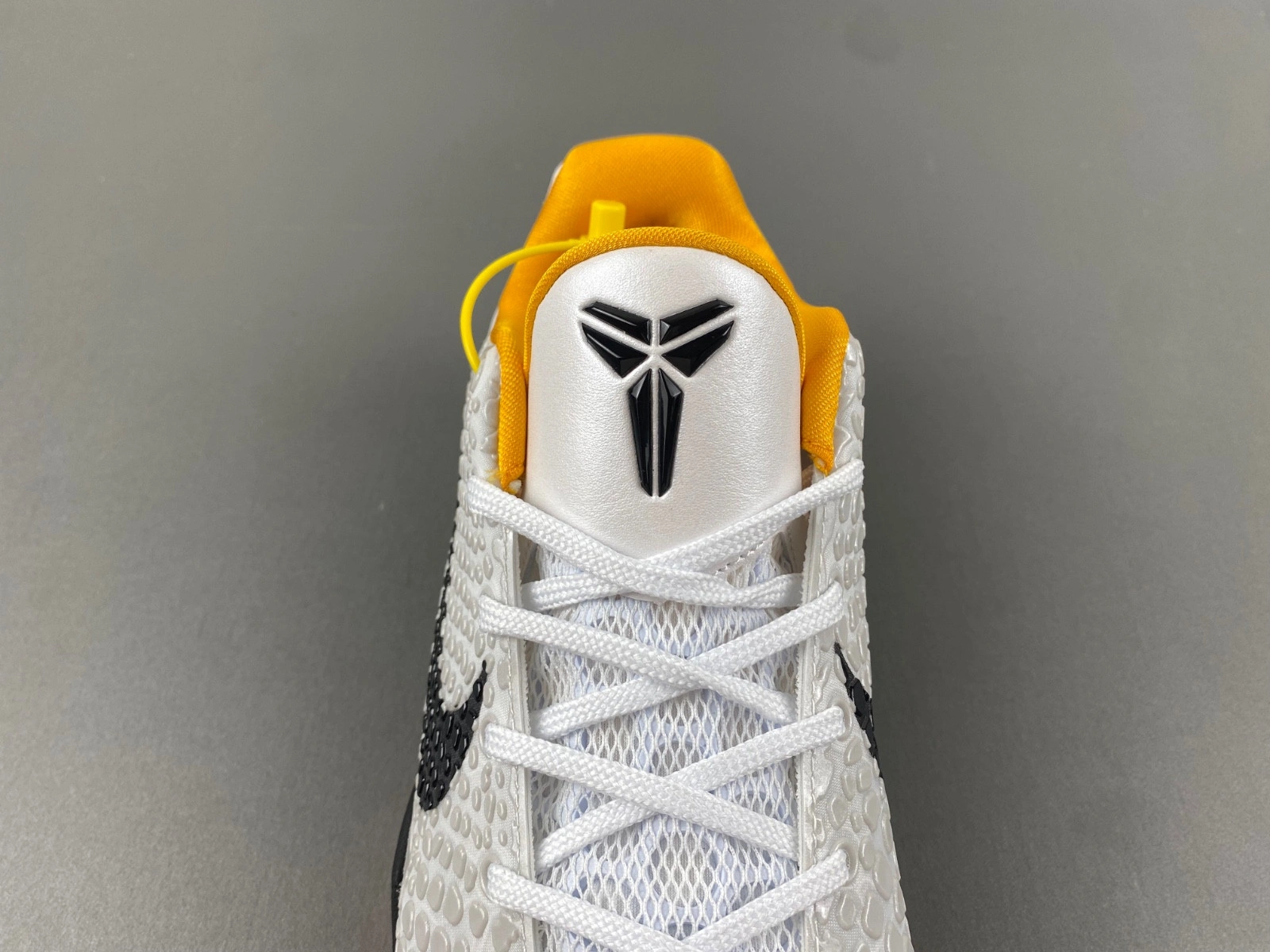 NIKE KOBE 6 PROTRO PLAYOFF PACK WHITE DEL SOL CW2190-100
