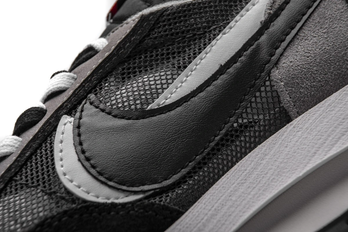 NIKE SACAI X LD WAFFLE BLACK BV0073-001