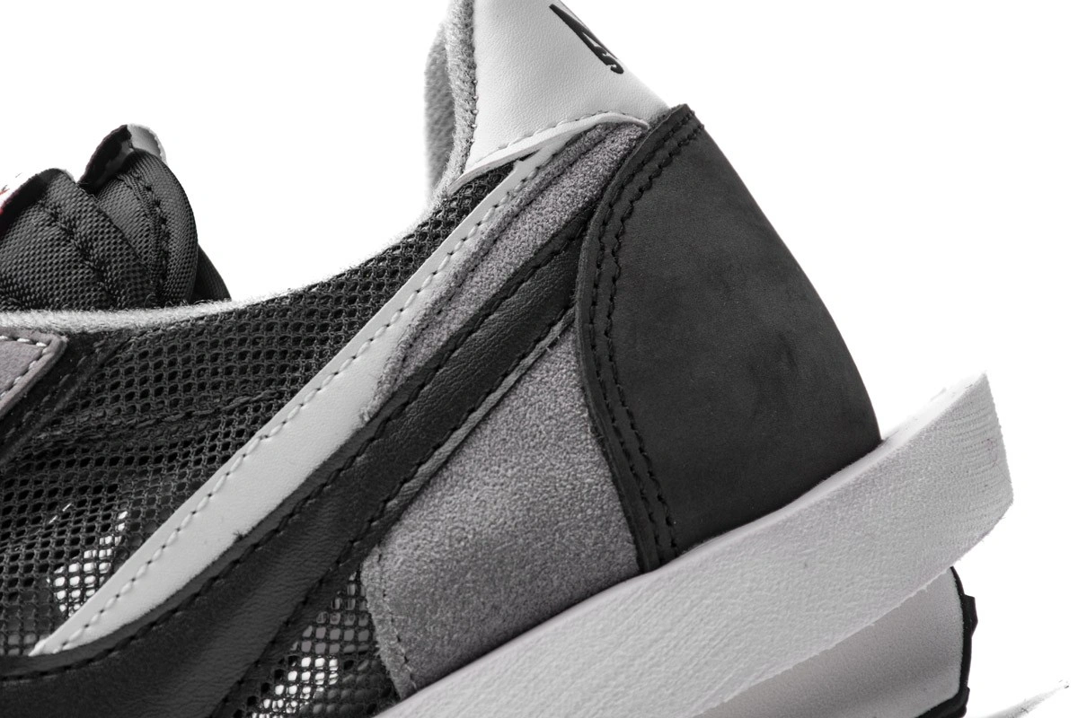 NIKE SACAI X LD WAFFLE BLACK BV0073-001