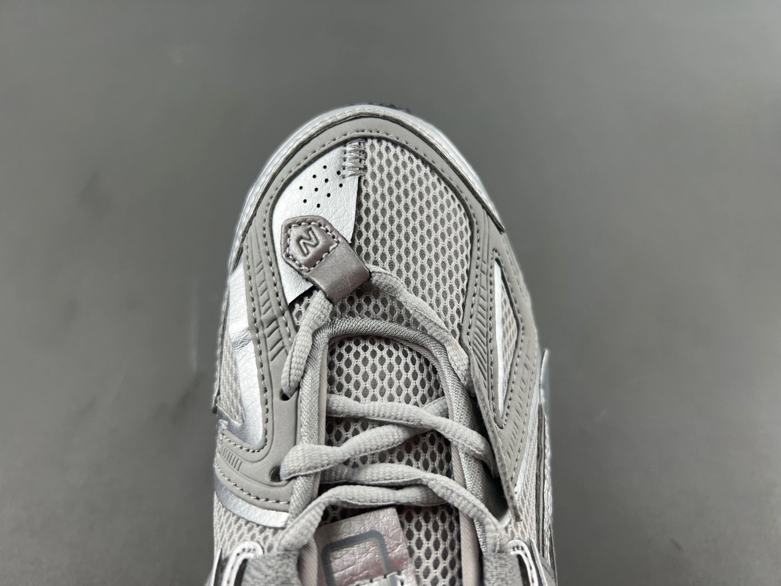 New Balance 1906A Concrete Silver Metallic M1906AG