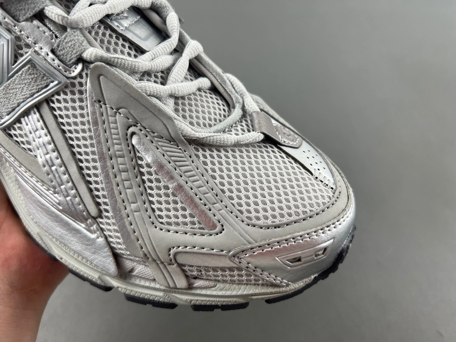 New Balance 1906A Concrete Silver Metallic M1906AG