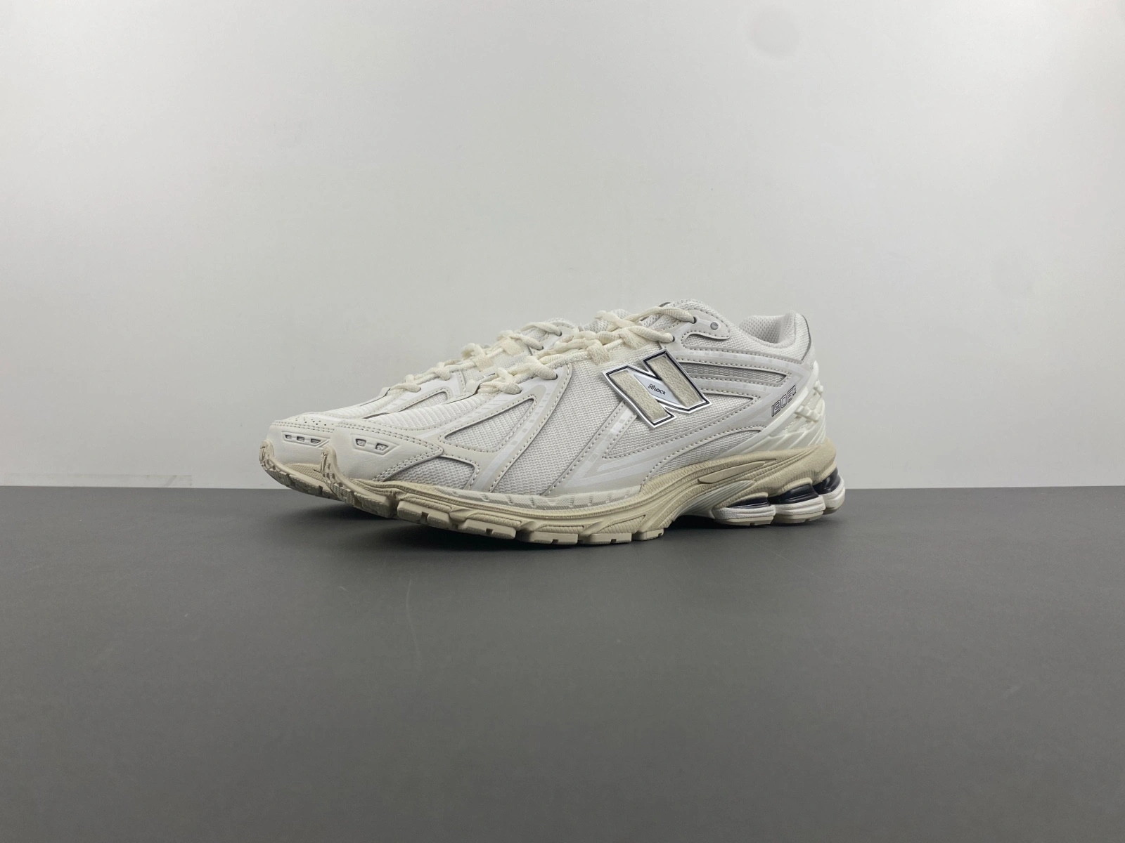 New Balance 1906R White   Black - M1906RWW