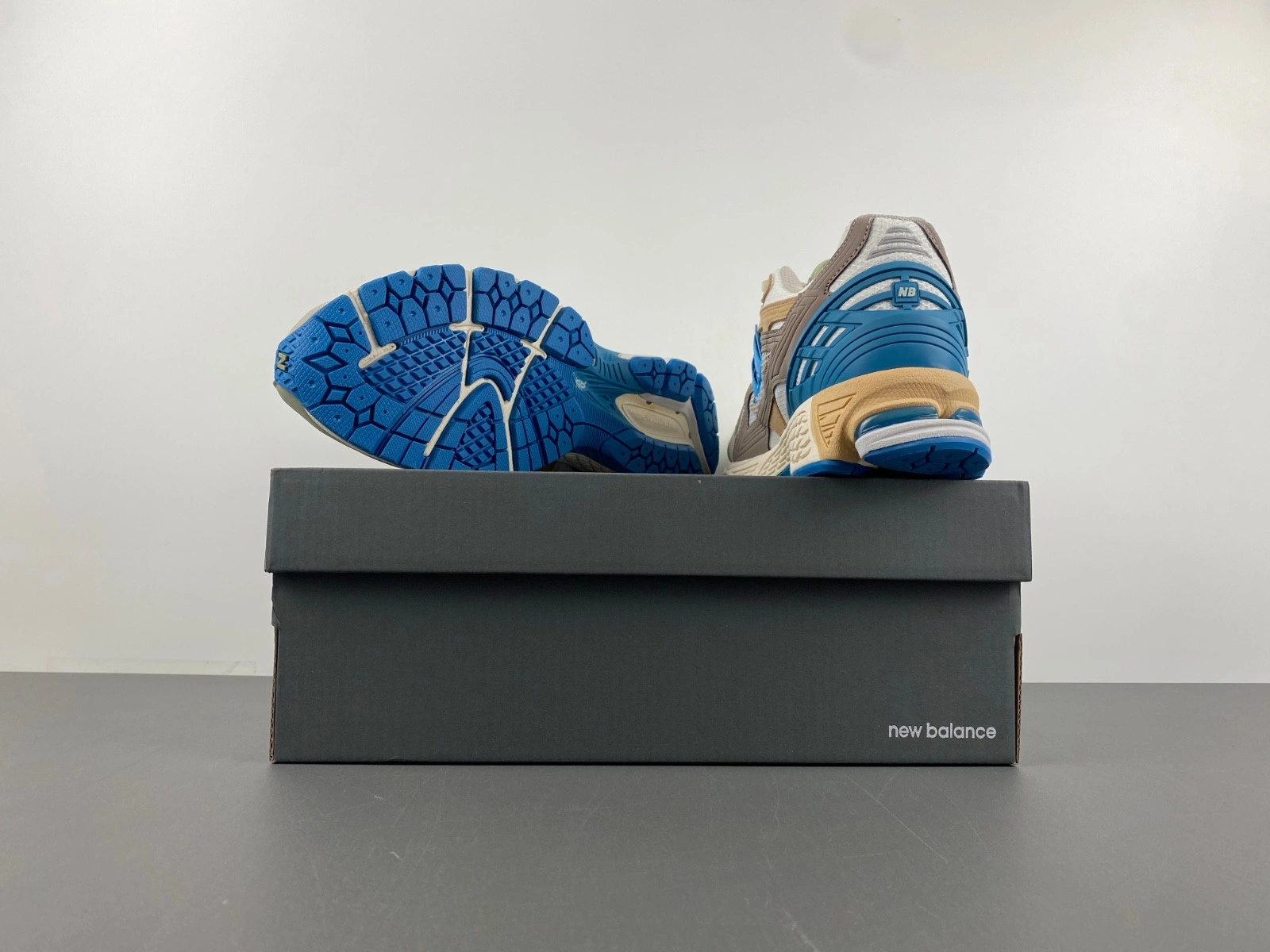 New Balance 1906U Concepts Hours and Days  M1906NCS