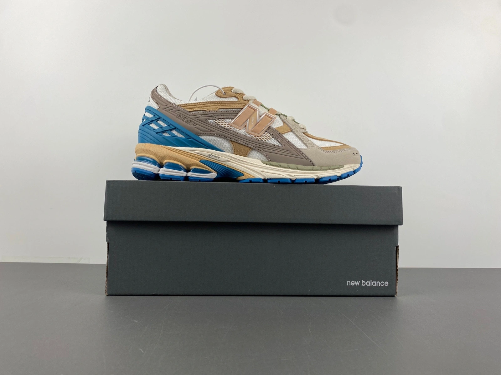New Balance 1906U Concepts Hours and Days  M1906NCS