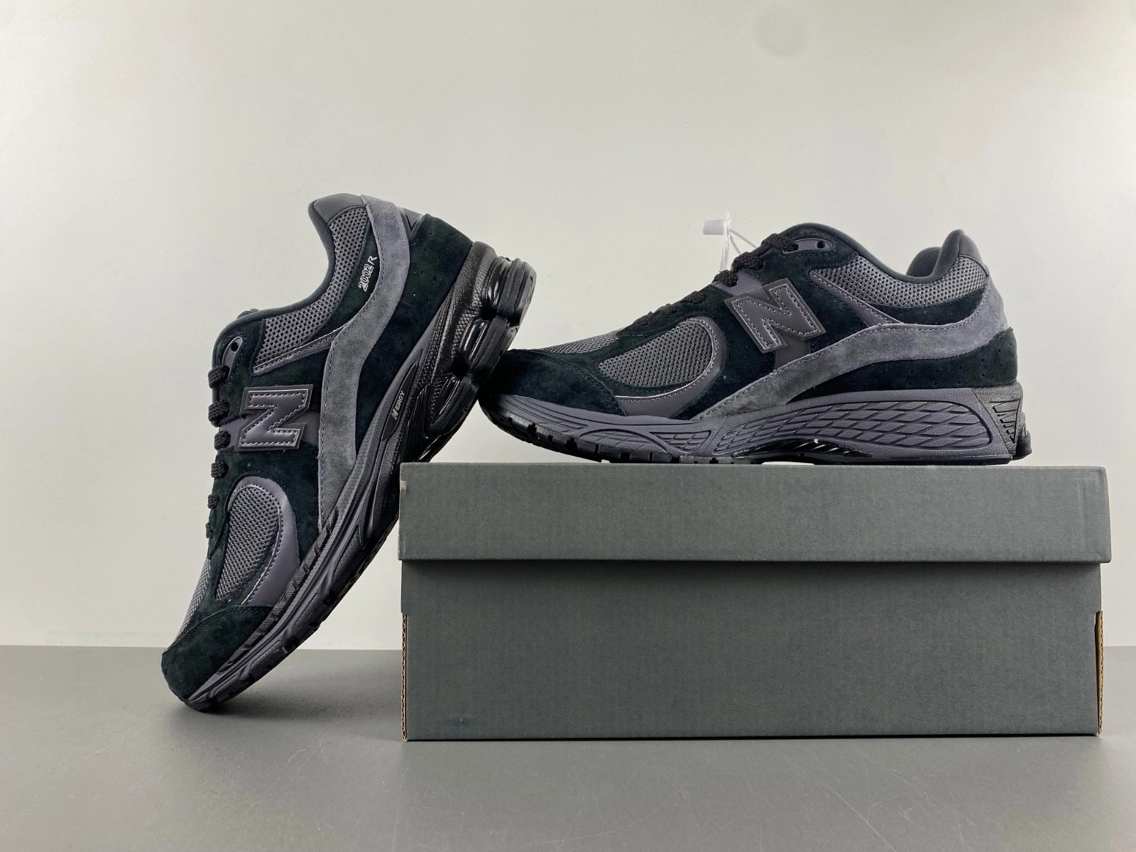 New Balance 2002R Black Dark Grey Men's - M2002RBL