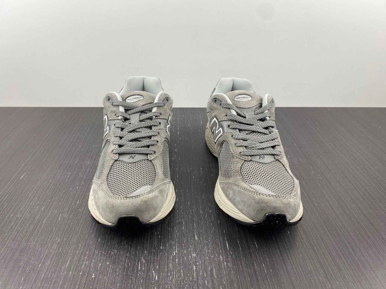 New Balance 2002R Marblehead Light Aluminum  ML2002RC