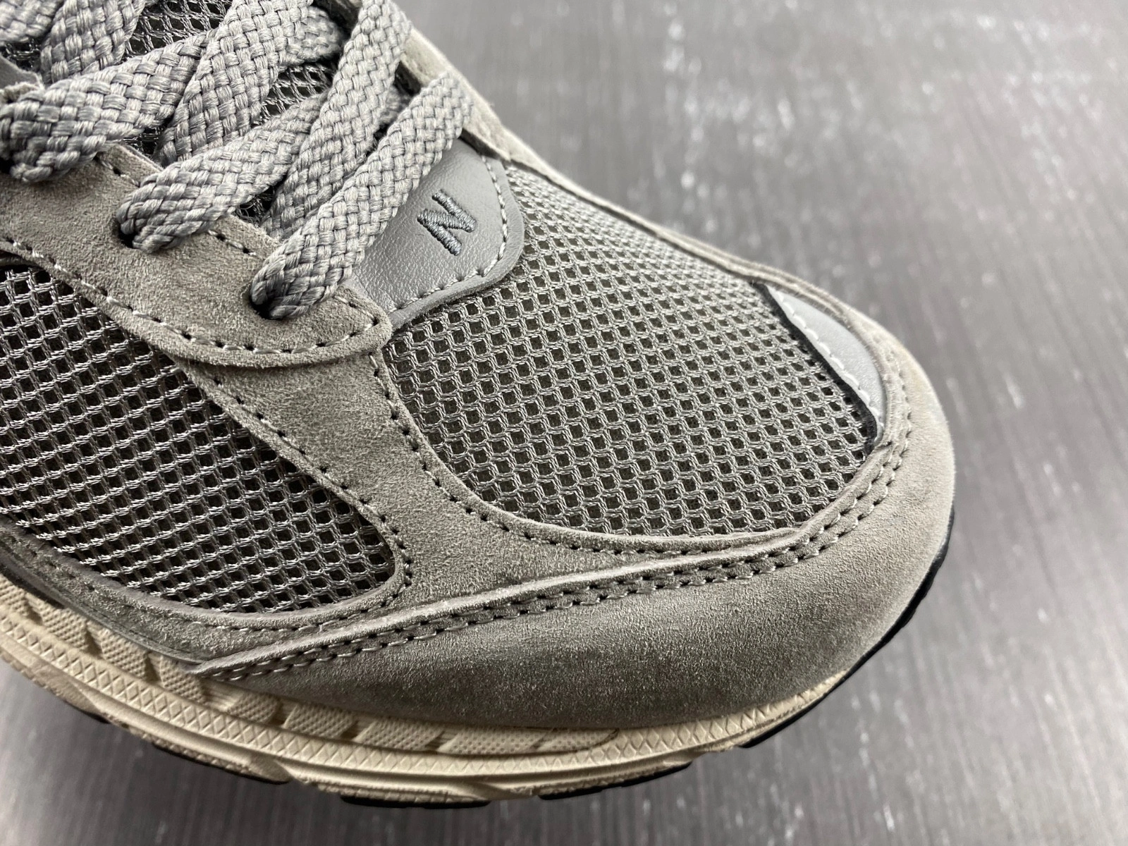 New Balance 2002R Marblehead Light Aluminum  ML2002RC