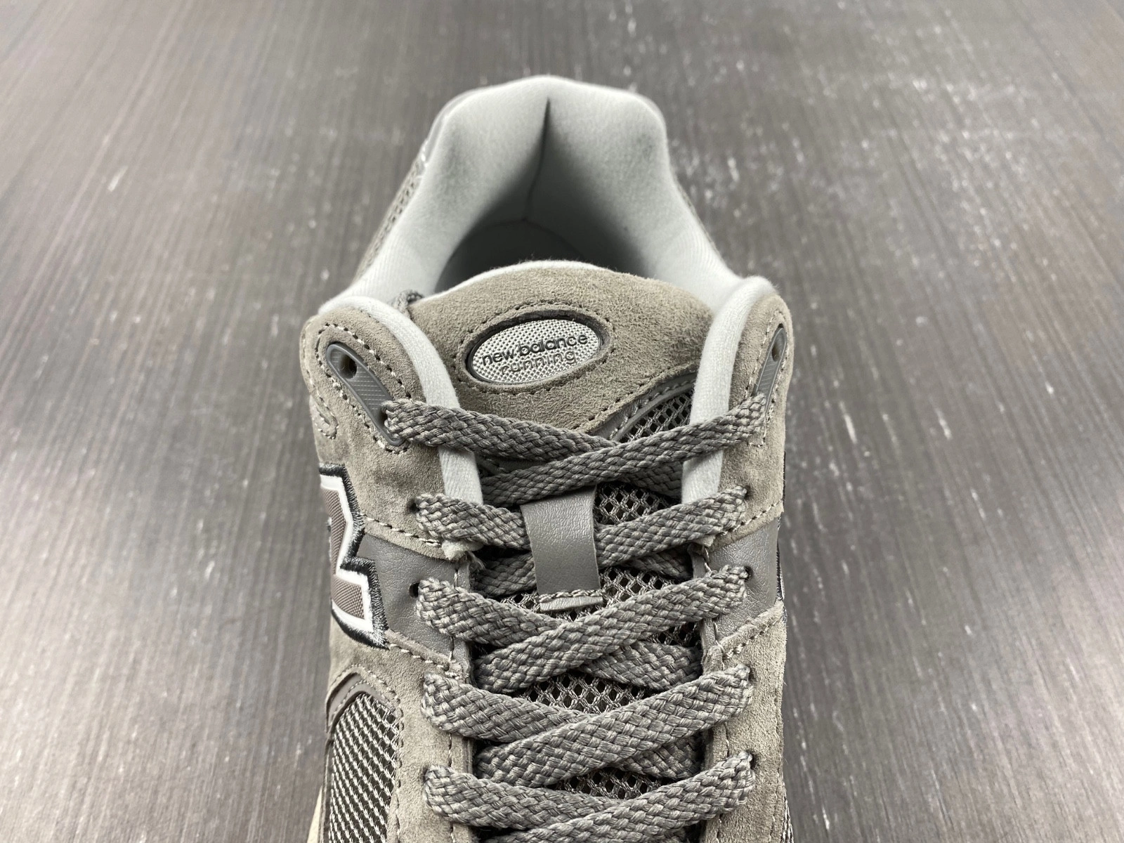New Balance 2002R Marblehead Light Aluminum  ML2002RC