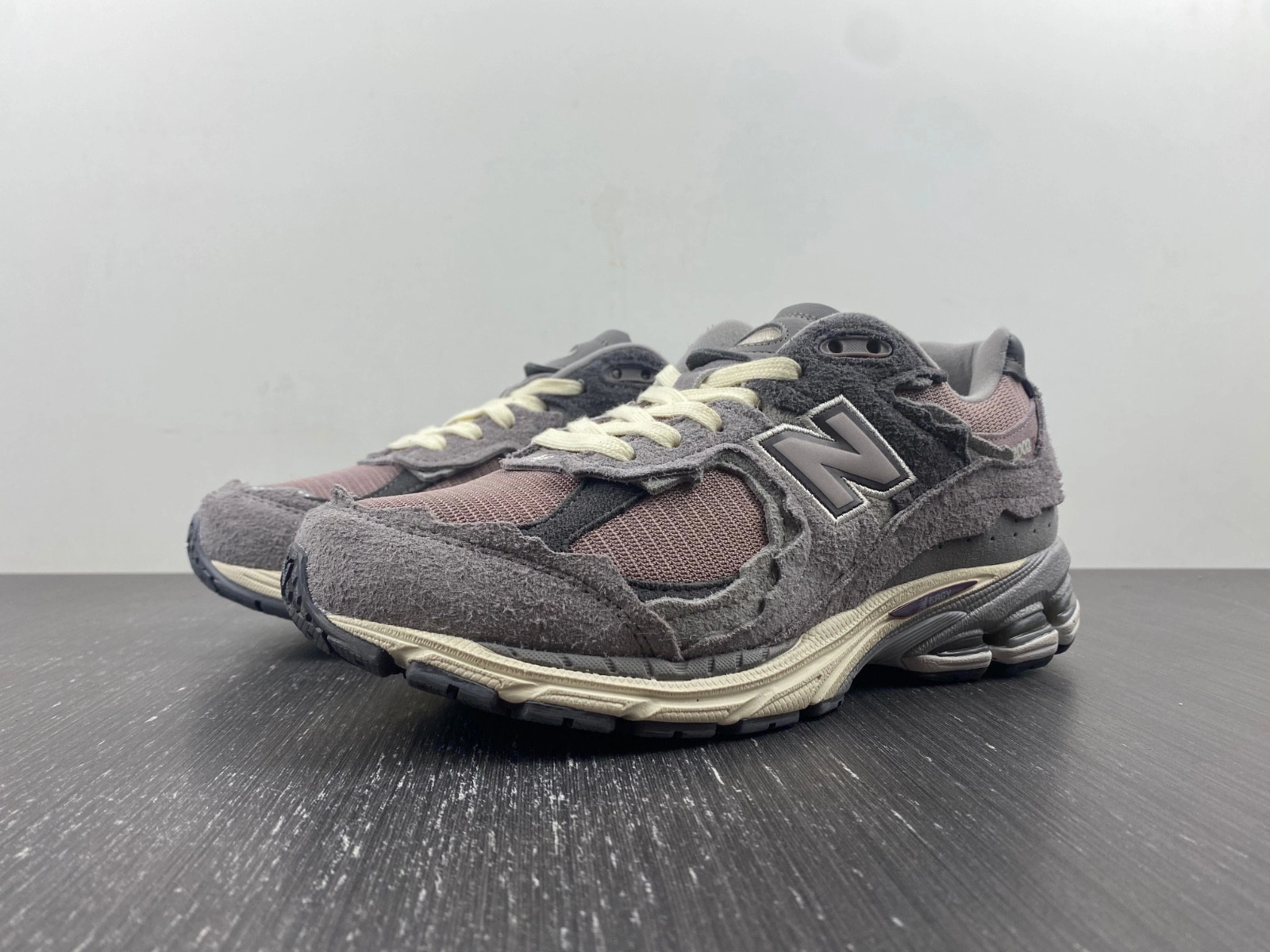 New Balance 2002R "Protection Pack" - M2002RDY