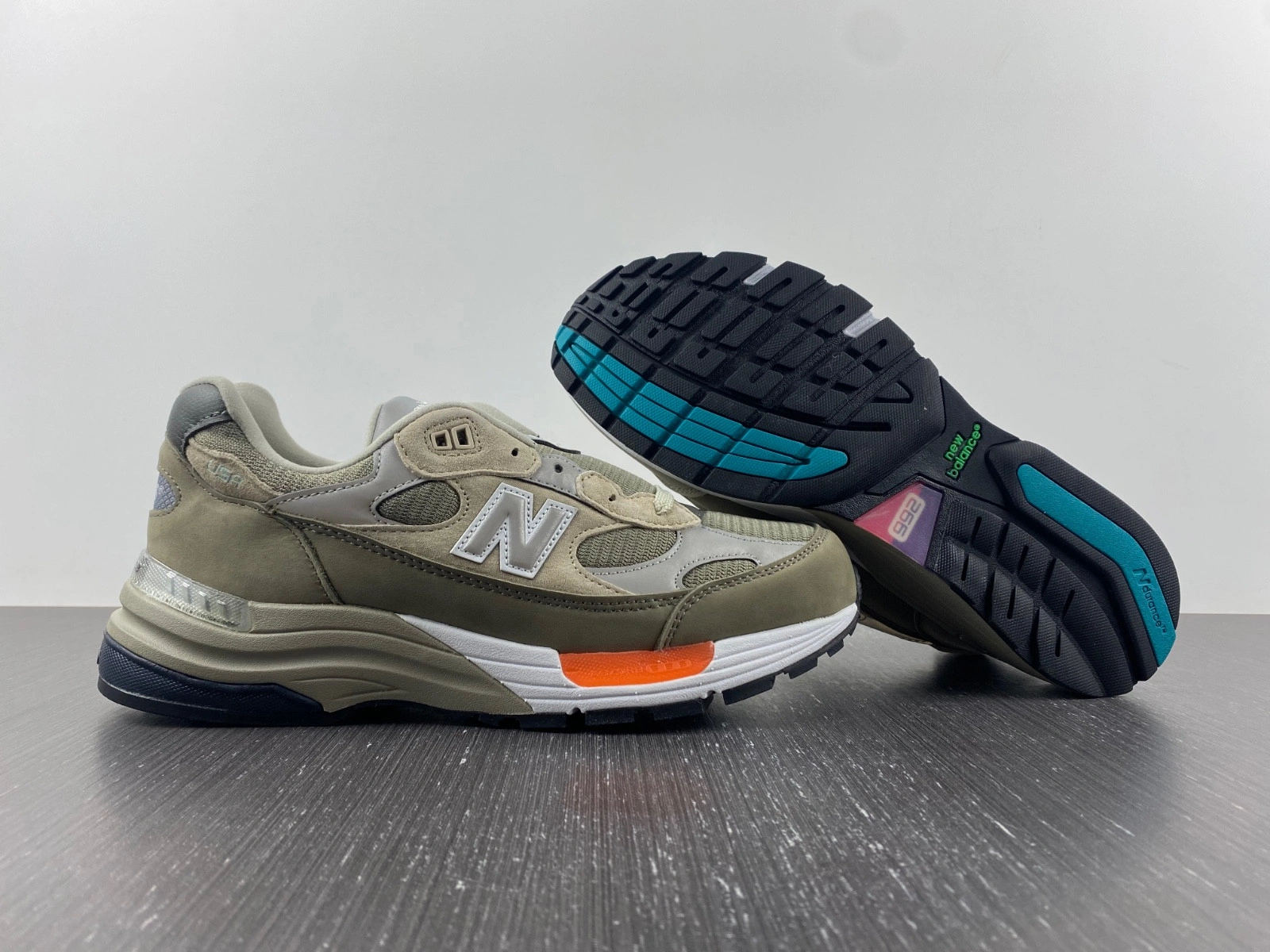 New Balance 992 WTAPS - M992WT
