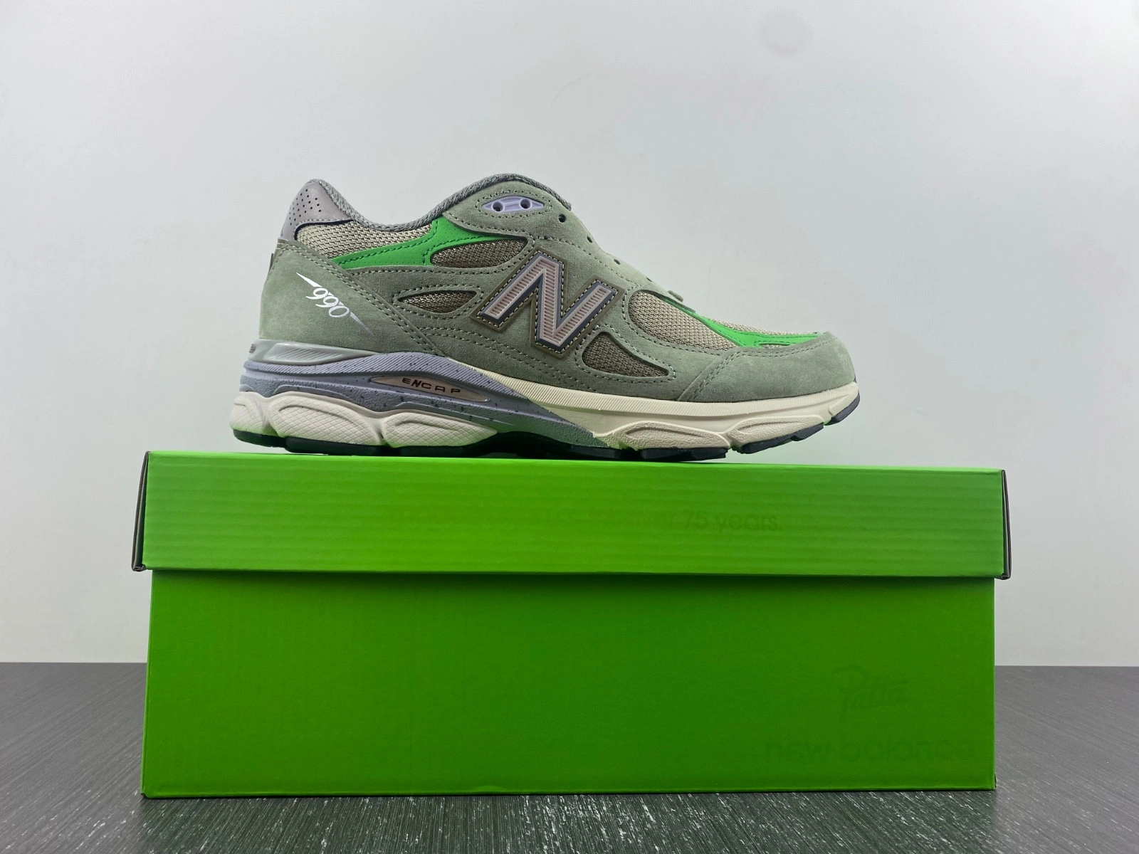 New Balance x Patta M990PP3