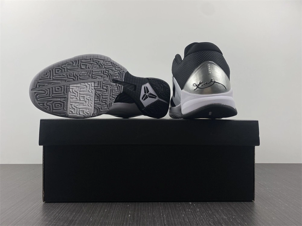 Nike  Zoom Kobe 5 TB 'White Black'    407710-100