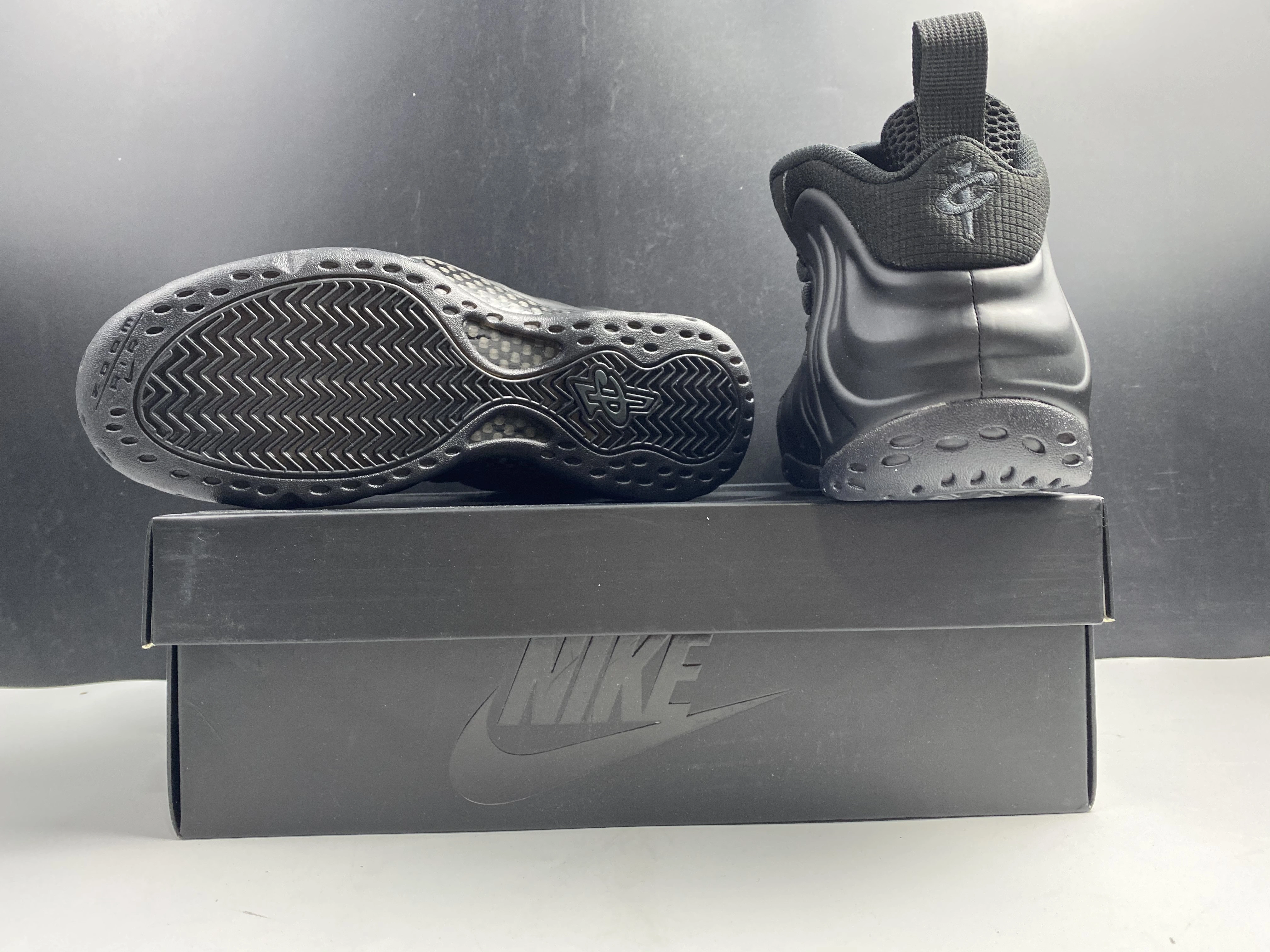 Nike Air Foamposite One 'Black'  314996-001
