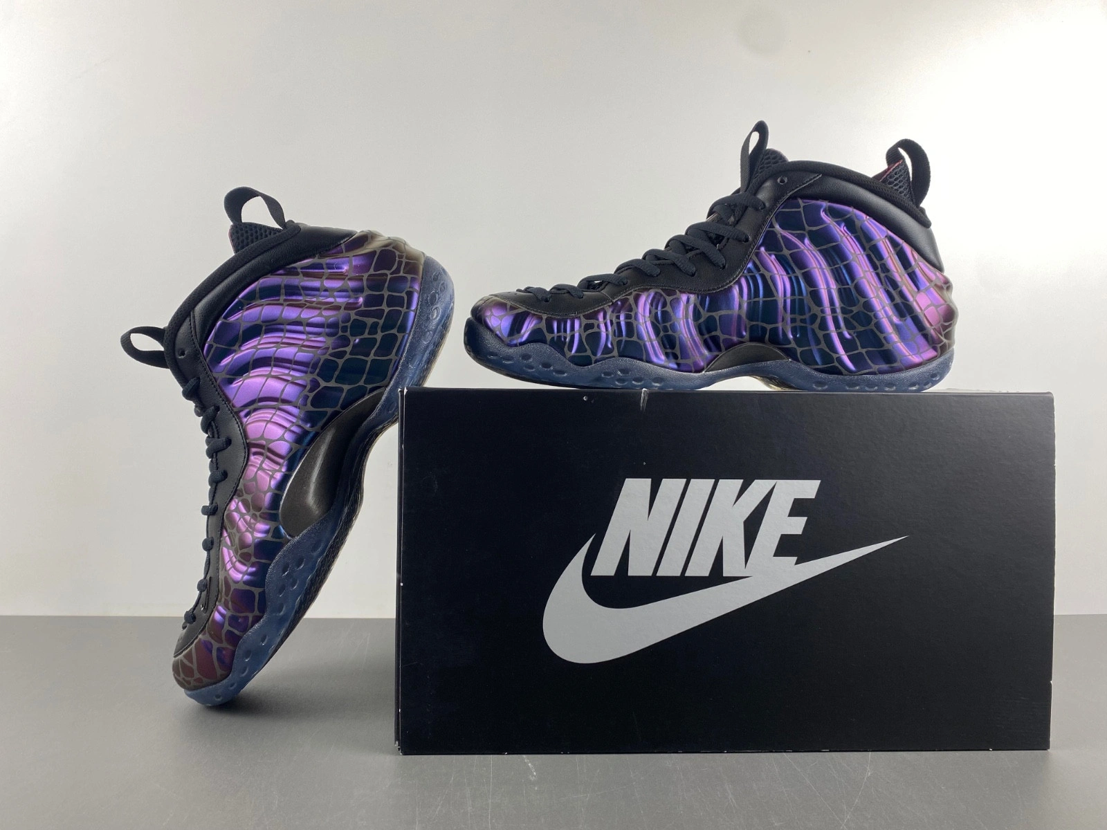 Nike Air Foamposite One Tekken 8 Kazuya Mishima  FQ9050-400