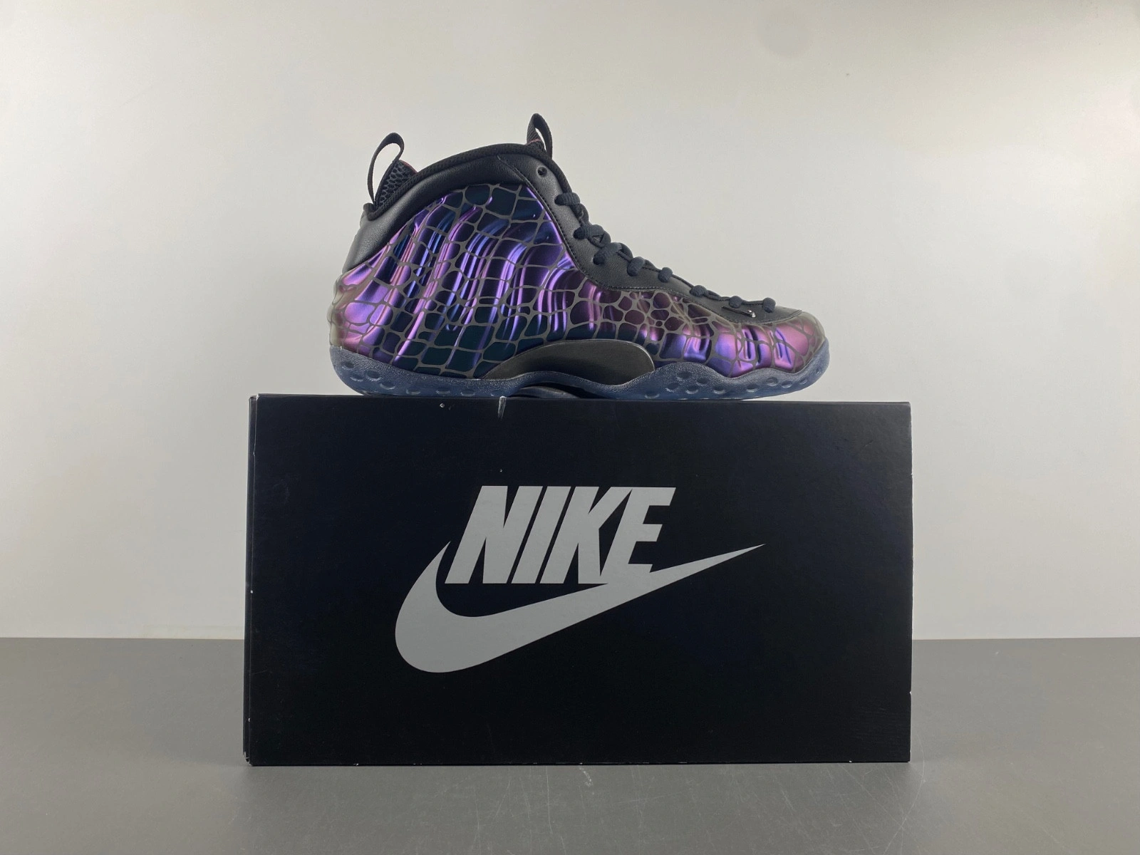Nike Air Foamposite One Tekken 8 Kazuya Mishima  FQ9050-400