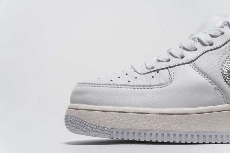 Nike Air Force 1  OWT ComplexCon  AO4297 100