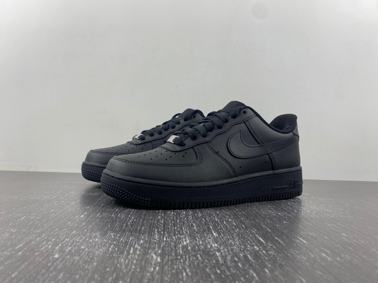 Nike Air Force 1 Low '07 'Triple Black' CW2288-001