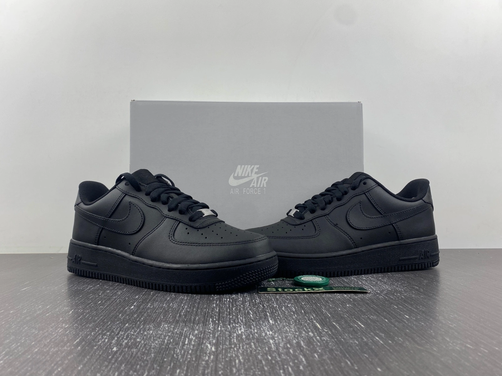 Nike Air Force 1 Low '07 'Triple Black' CW2288-001
