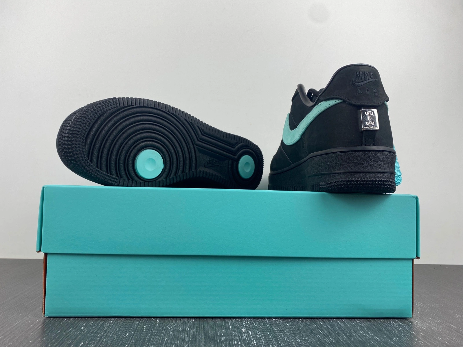 Nike Air Force 1 Low SP Tiffany And Co. - DZ1382-001