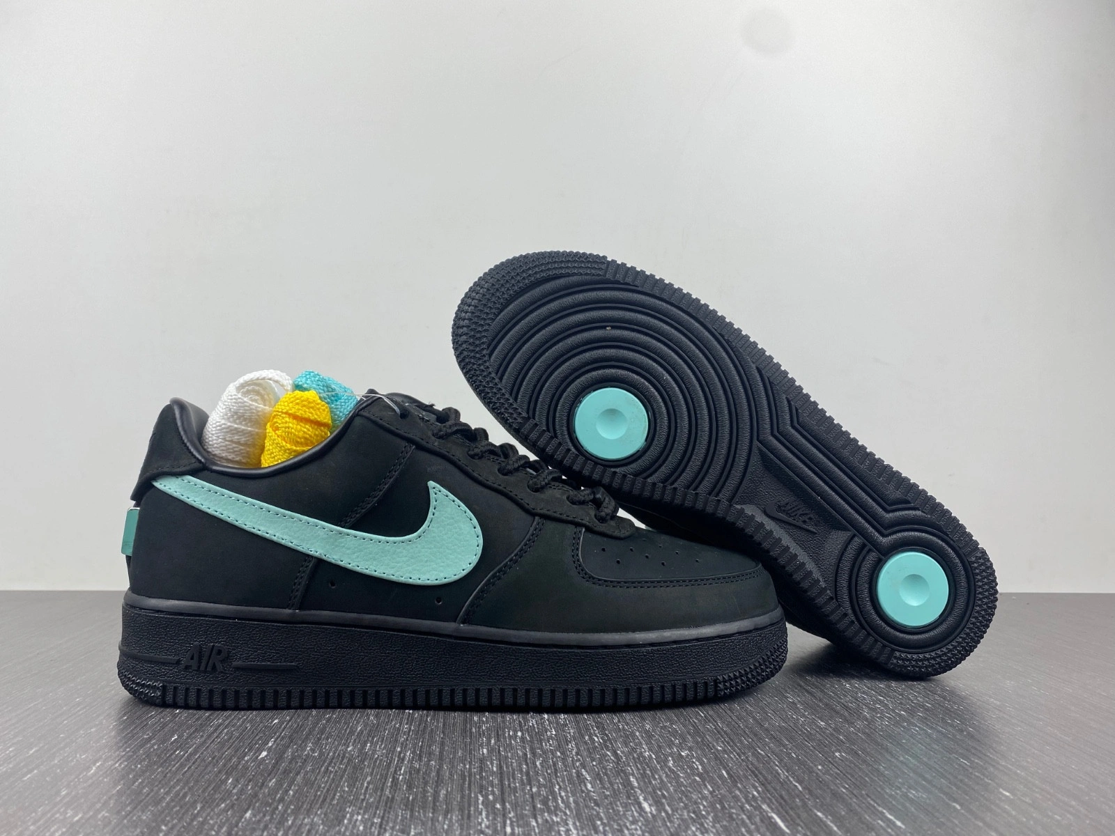 Nike Air Force 1 Low SP Tiffany And Co. - DZ1382-001