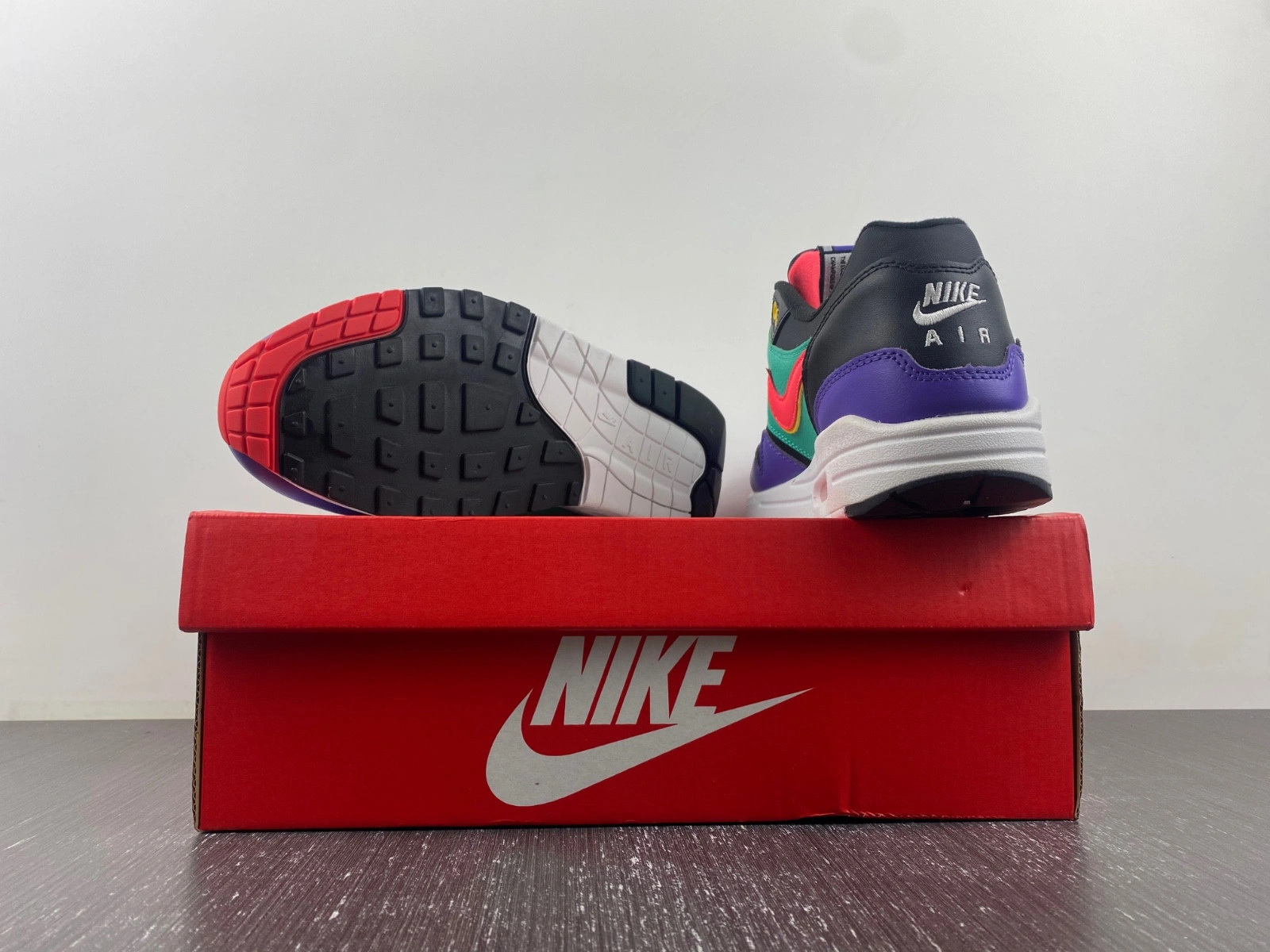 Nike Air Max 1 Windbreaker - AO1021-023