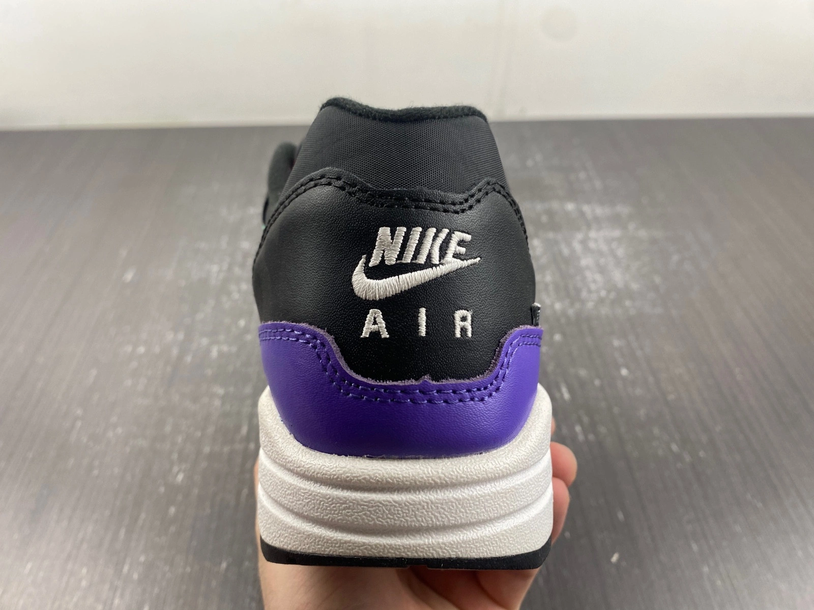 Nike Air Max 1 Windbreaker - AO1021-023