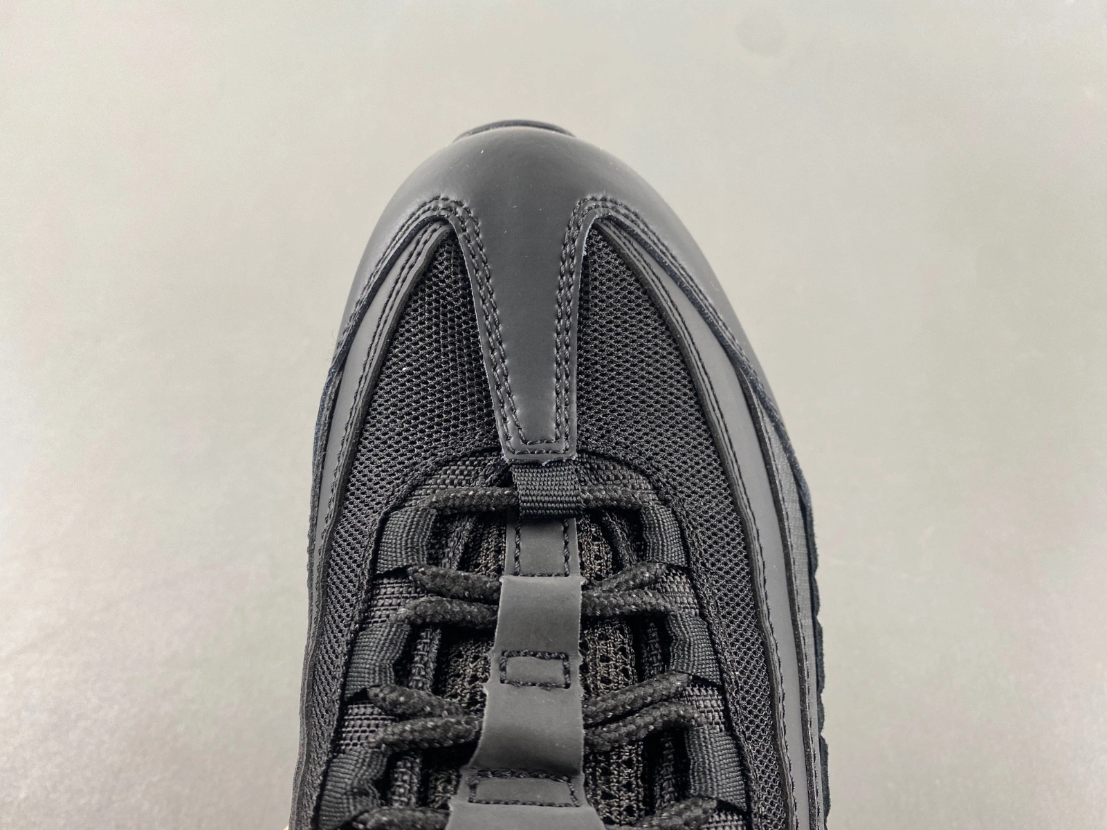 Nike Air Max 95 Essential Triple Black  CI3705-001